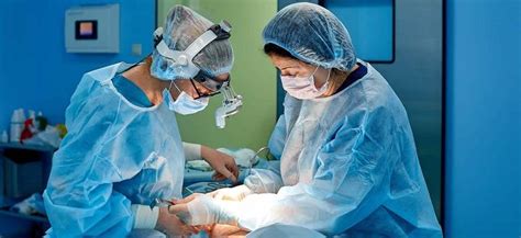 What Does a Surgical Tech Do? The Unseen Guardian of the Operating Room