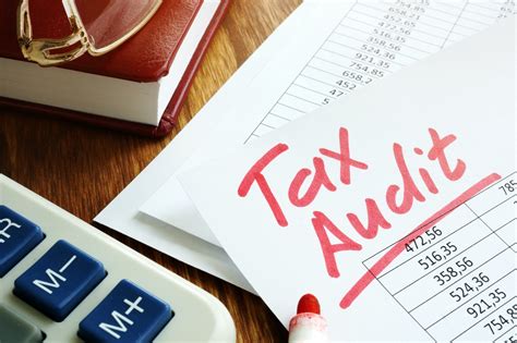 What Does a Tax Lawyer Do?