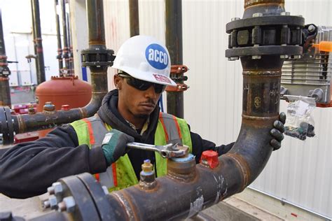 What Does a Union Pipefitter Do?