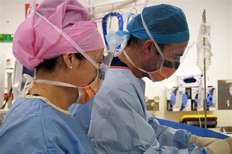 What Does a Vascular Surgeon Do?