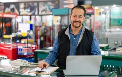 What Does a Walmart Market Manager Do?