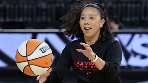 What Does a WNBA Coach Do?