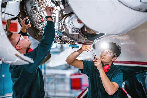 What Does an Aeronautical Maintenance Technician Do?