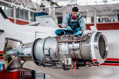 What Does an Aerospace Technician Do?
