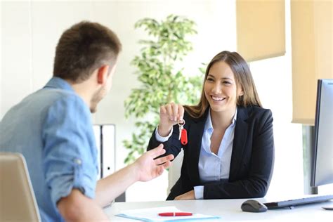 What Does an Apartment Manager Do?