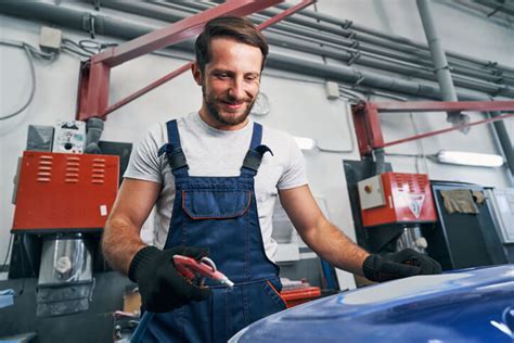 What Does an Auto Body Technician Do?
