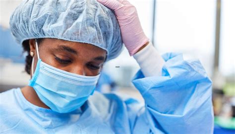 What Does an Emergency Nurse Do?