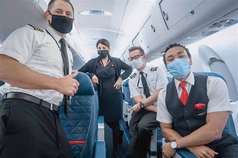 What Does an Endeavor Air Pilot Do?