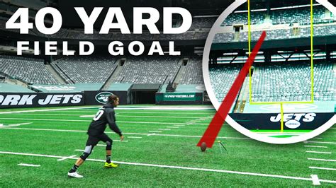 What Does an NFL Field Goal Kicker Do?