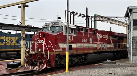 What Does an NJ Transit Locomotive Engineer Do?