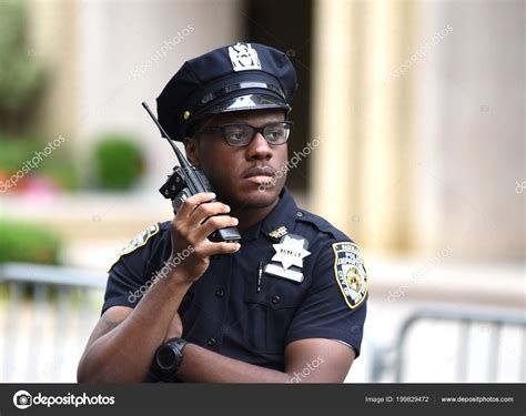 What Does an NYC Police Detective Do?