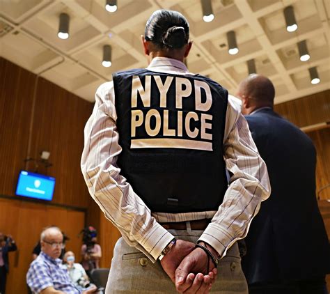 What Does an NYPD Detective Do?
