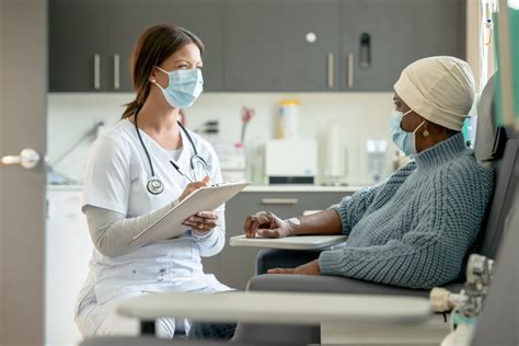What Does an Oncology Nurse Practitioner Do?
