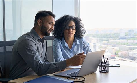 What Does an Operations Analyst I Do?