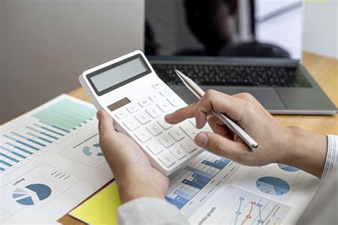 What Does "Annualized Salary Meaning" Actually Mean? A Clear Definition