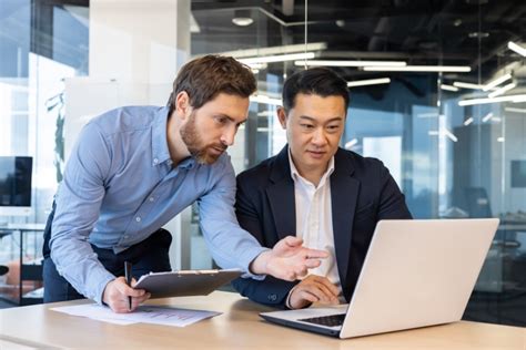 What is an Annualized Salary? A Guide for Savvy Professionals